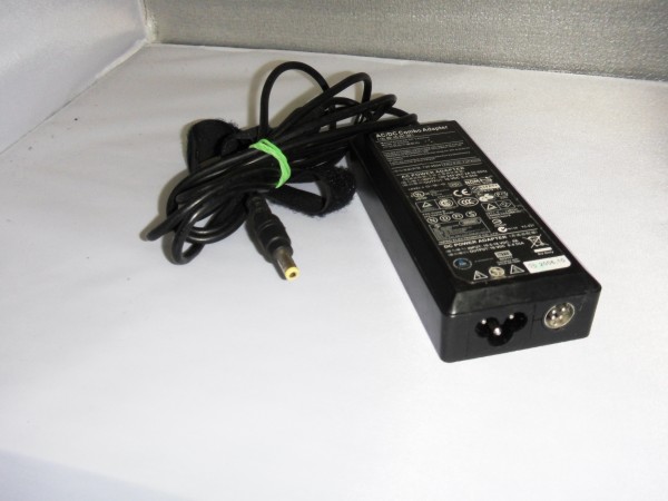 Lenovo Netzteil Ladegerät AC Adapter 73W 16V 4,55A 73P4505 B *28