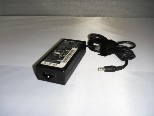 IBM Lenovo Netzteil Ladegerät AC Adapter 72W 16,0V 4,5A 93P5014 B *2