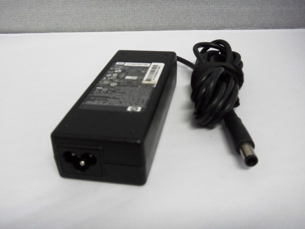 hp Netzteil Ladegerät AC Adapter 90W 18,5V 4,9A 463553-001 B *19