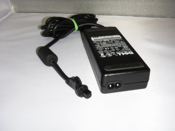 Dell Netzteil Ladegerät AC Adapter 70W 18,5V 3,8A 00081407 B *34