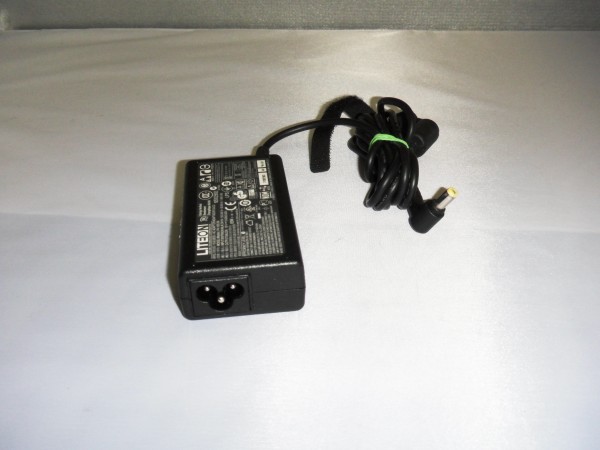 Acer Lteon Netzteil Ladegerät AC Adapter 65W 19V 3,42A PA-1650-86 *10