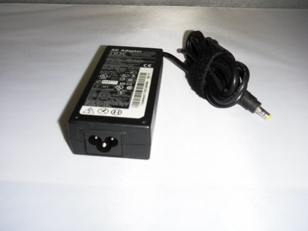 IBM Lenovo Netzteil Ladegerät AC Adapter 72W 16V 4,50A 08K8203 B *22