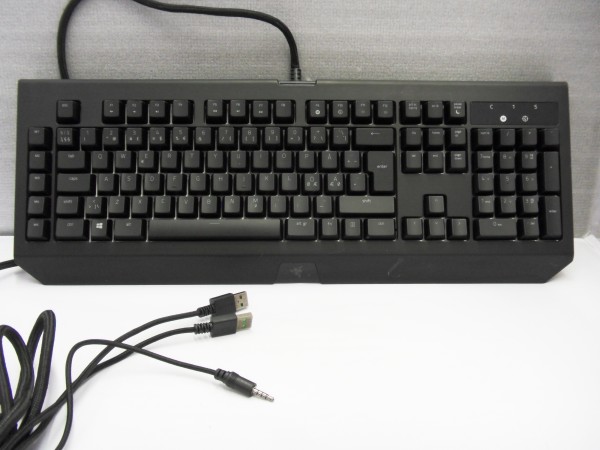 Razer QWERTY Keyboard Blackwidow Chroma V2 DK NO SE FI RZ03-02030300-R3N1 V B $5