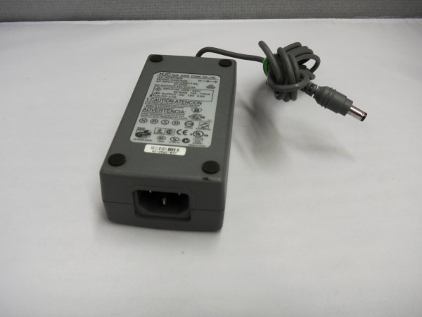 HJC Netzteil Ladegerät AC Adapter 42,5W 19V 2,5A HASU05K B *24